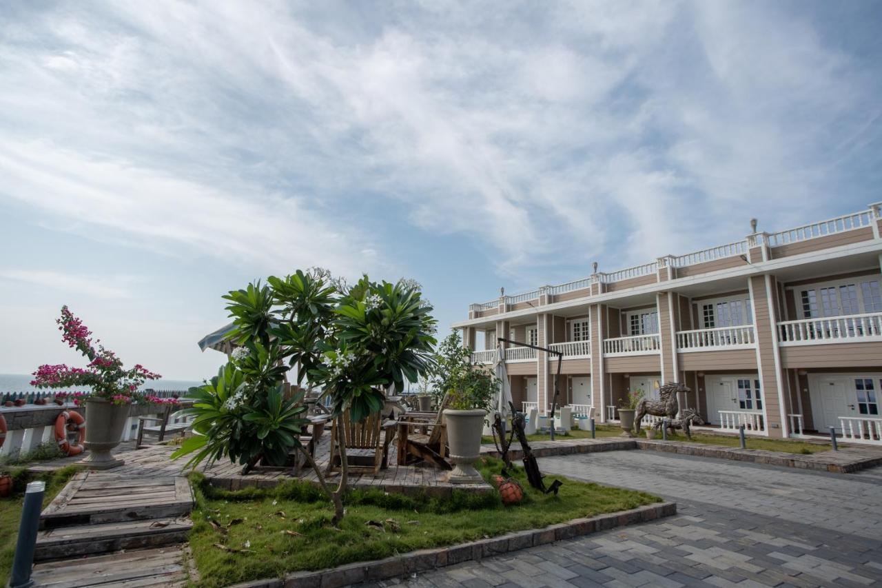 State Beach Resort And Spa Cananor Exterior foto